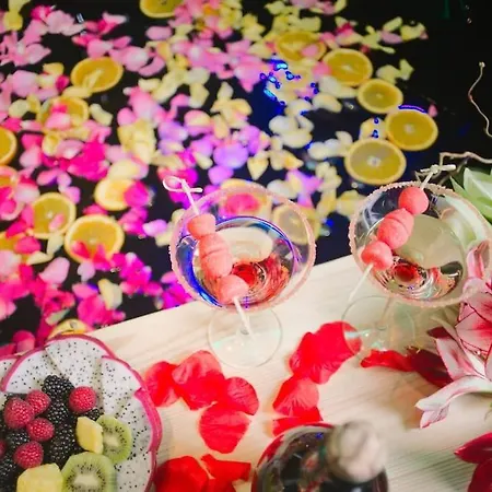 公寓 Popart Jacuzzi & Sauna De Gamme *