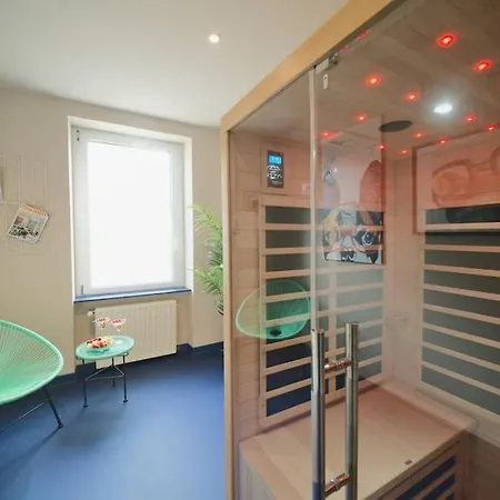 Popart Jacuzzi & Sauna De Gamme 公寓 牟罗兹