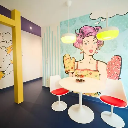 Popart Jacuzzi & Sauna De Gamme *